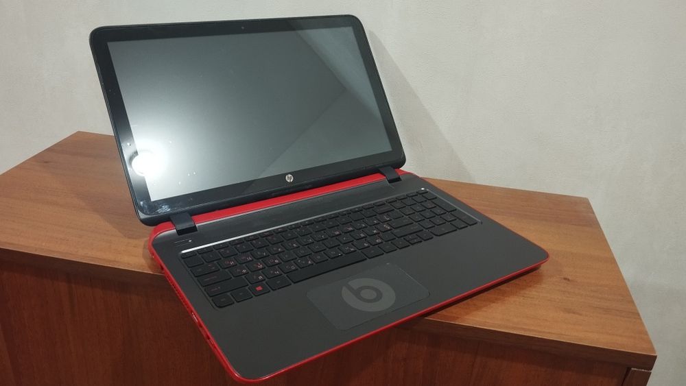 Швидкий сенсорний ноутбук