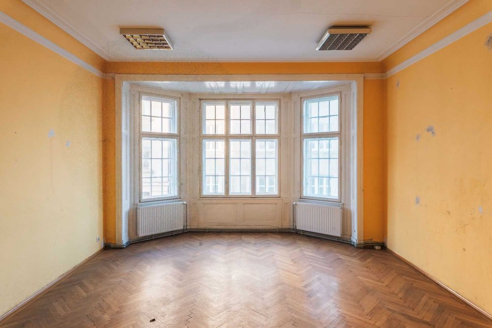 Zabytkowa kamienica w centrum Bielska-Białej | 2376 m² | ul. 3 Maja 31