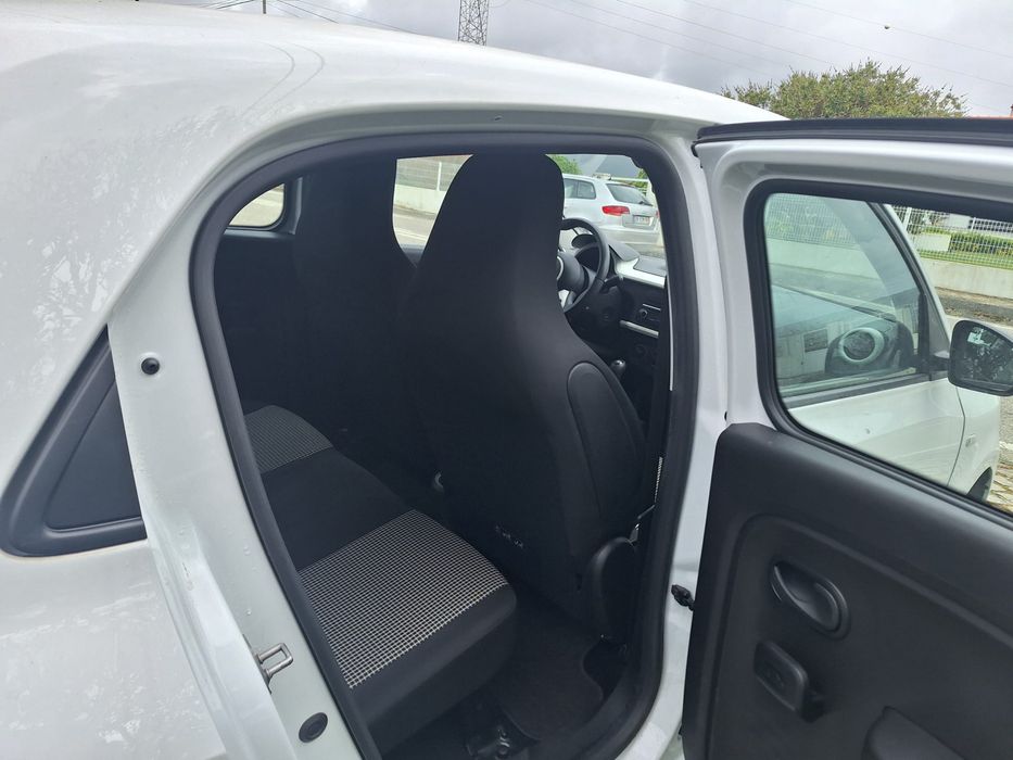 Twingo 1.0 SCe 2019 ( valor mais baixo )