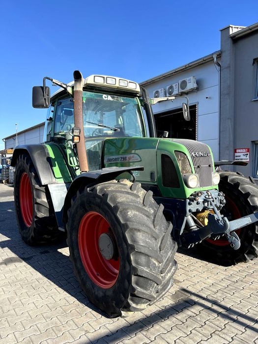 Ciągnik FENDT 716 VARIO, 2001r, 1941,8 mtg, S015141