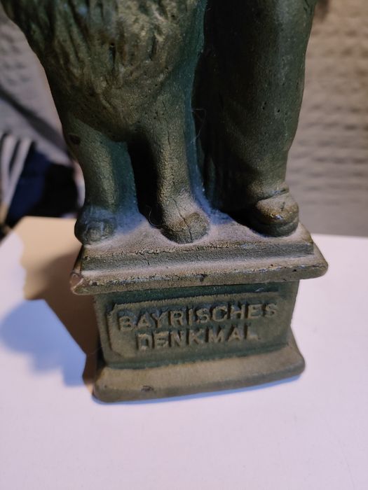Pomnik Bawarski świeca Bayrisches Denkmal