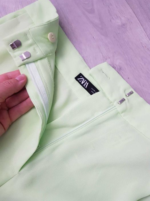 Жіночі штани Zara розмір М