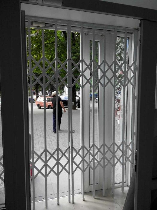 Розсувні грати решітки від виробника