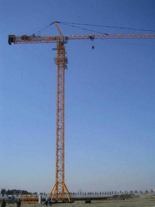 Продам кран баштовий FO 23 B  - комплектний, повністю робочий