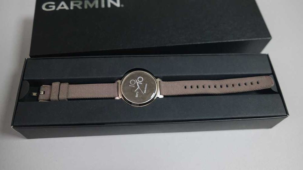 Garmin Lily 2 classic Супер стан коробка