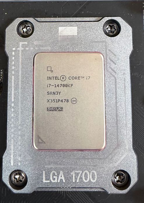 Intel Core i7-14700KF CPU ジャンク intel core i7 14700kf - купити комплектуючі для ПК - Ціна на OLX.ua