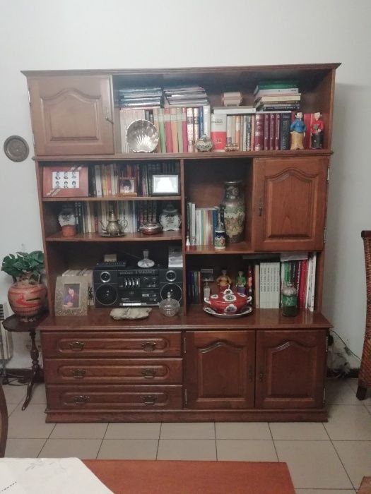 Estante em Castanho