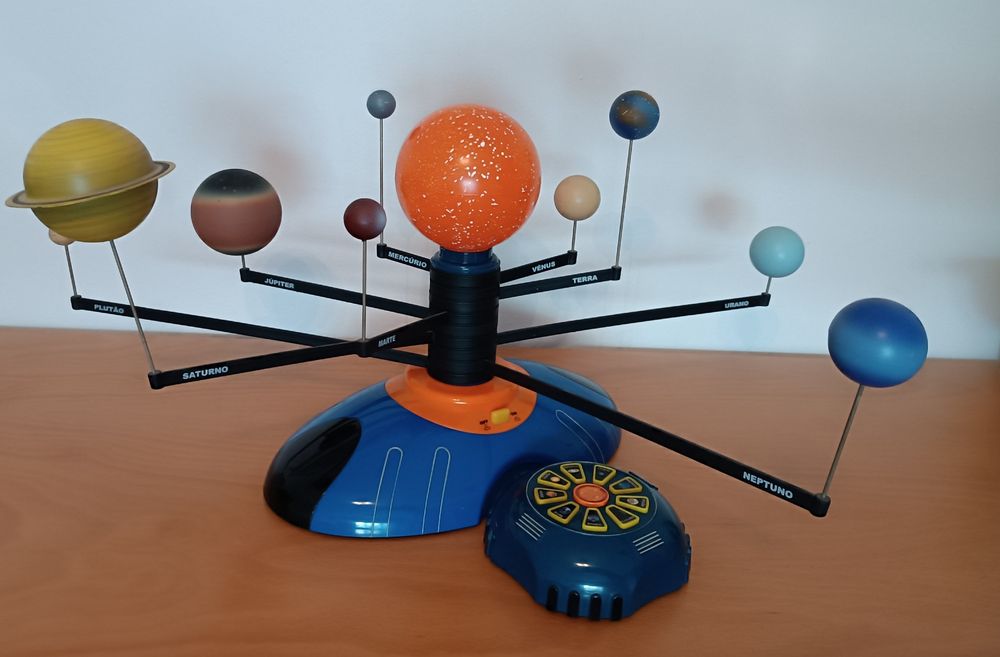 Sistema solar (com pilhas)