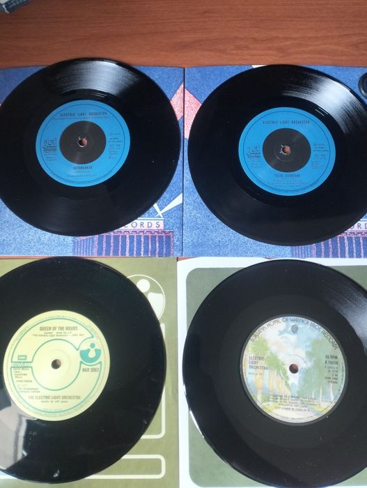 Coletânea 16 discos de vinil singles Eletric Light Orchestra