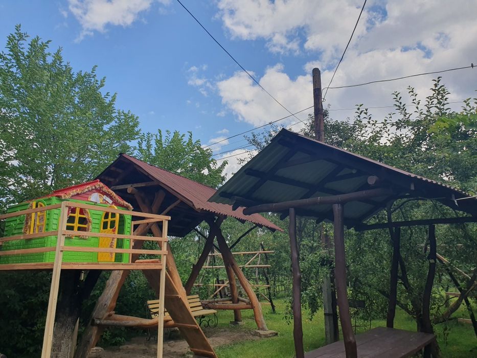 Окремий будиночок подобово. Котедж в Карпатах. Відпочинок в Яремче.