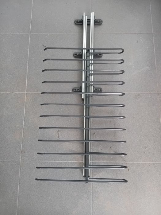 Suporte de calças para roupeiro