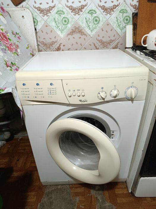 Стиральная машинка wirpool