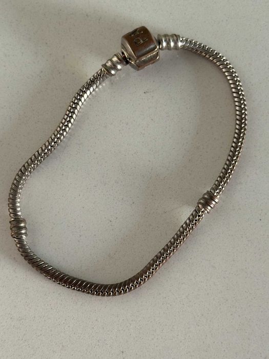 Pulseira em metal Pandora