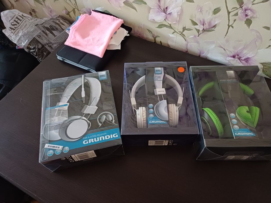 Наушники новые GRUNDIG