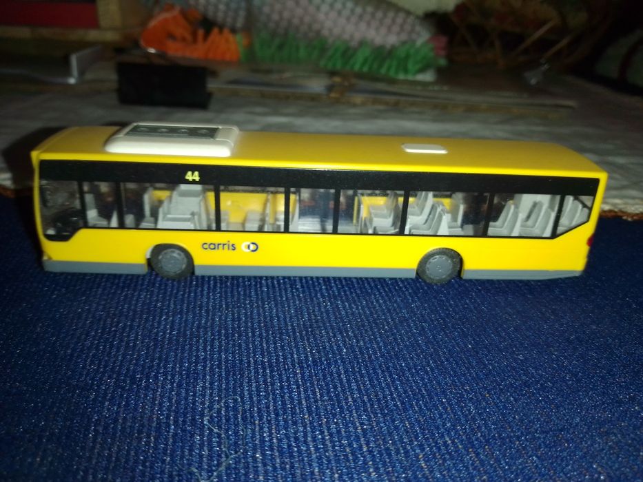 Antiga Miniatura Autocarro Carris de Lisboa