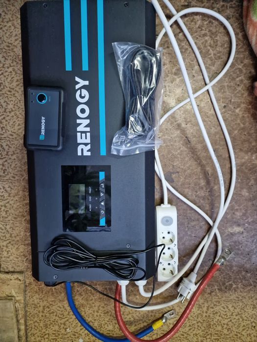 Інвертор Renogy 2000 Вт/220В