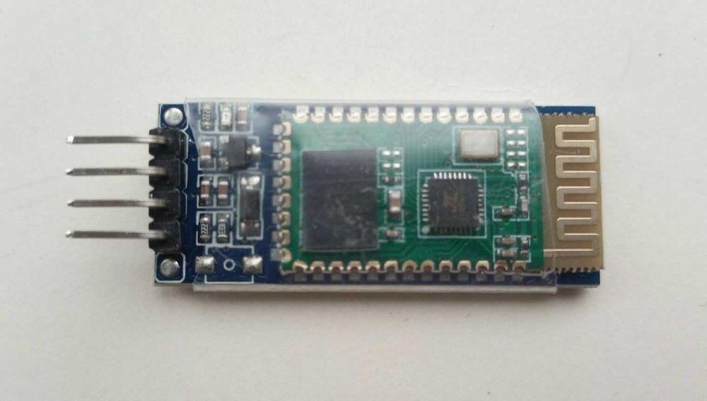Bluetooth Блютус модуль НС-06 на переходной плате PLS-4 питание 3-6 В