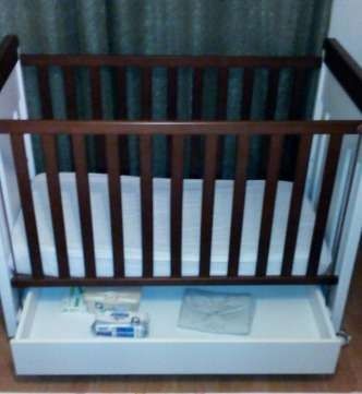 Cama de grades para bebé