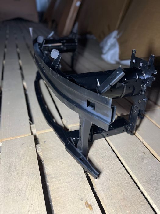 Усилитель переднего бампера Volkswagen ID4  11A807109 D 2021-2026