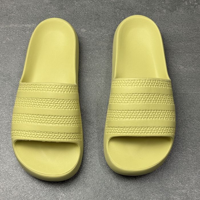 Тапки шльопанці адідас Adidas Adilette ОРИГІНАЛ 100% 40 р 26 см