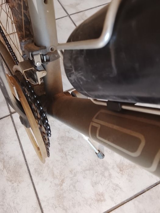 Bicicleta usada mas ainda em bom estado