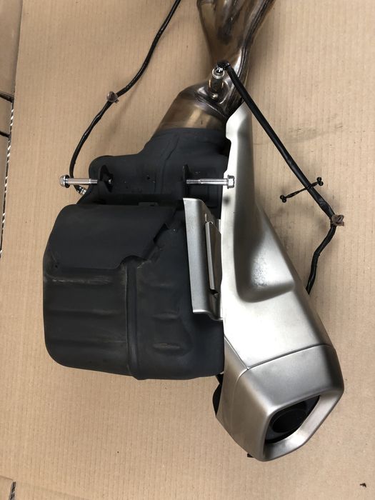 Honda CBR 650R Kolektory Wydechowe Tłumik Wydech Osłona Wydechu Sondy