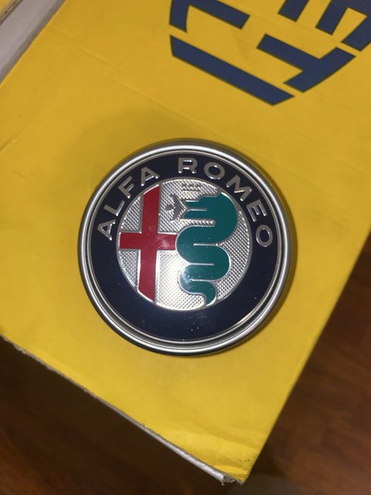 comjunto de farois original mais logo original Alfa Romeo Giulietta