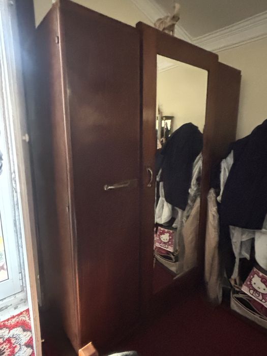 Roupeiro de 3 portas, madeira maciça