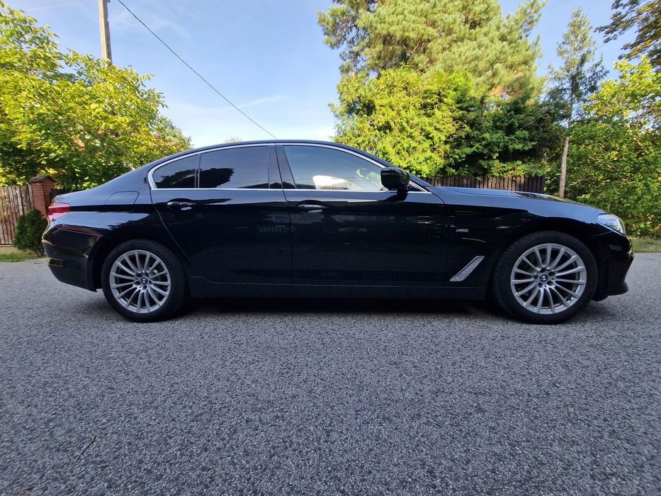 BMW Seria 5 Luxury Line Xdrive