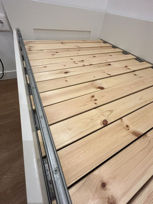 Cama individual/dupla Brimnes da IKEA