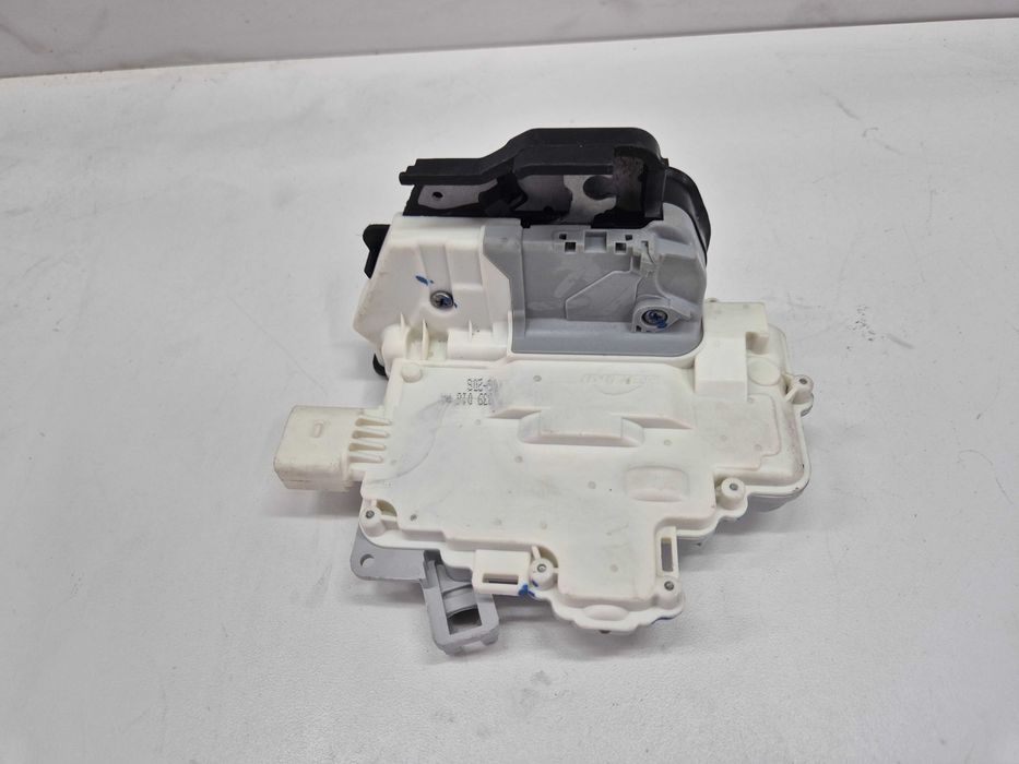 audi a6 c6 a3 sportback 8P a4 b7 zamek prawy tył tylny 7 pin