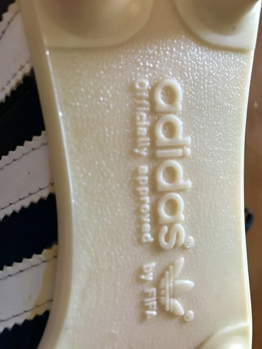 Chuteiras de Futebol em Pele Adidas