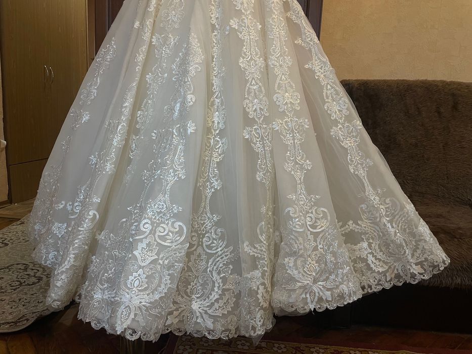 Весільна сукня La Sposa .В ній будете королевою .