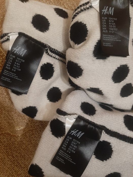 Зимові шапочки 3шт.2-4р,4-8р,8-12р Zara