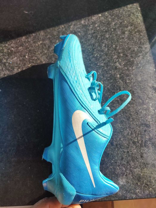 Chuteira Nike Phantom