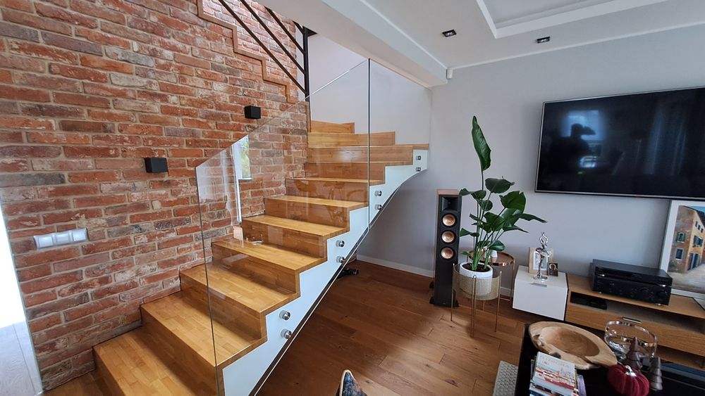 Balustrady wewnętrzne lakierowane proszkowo