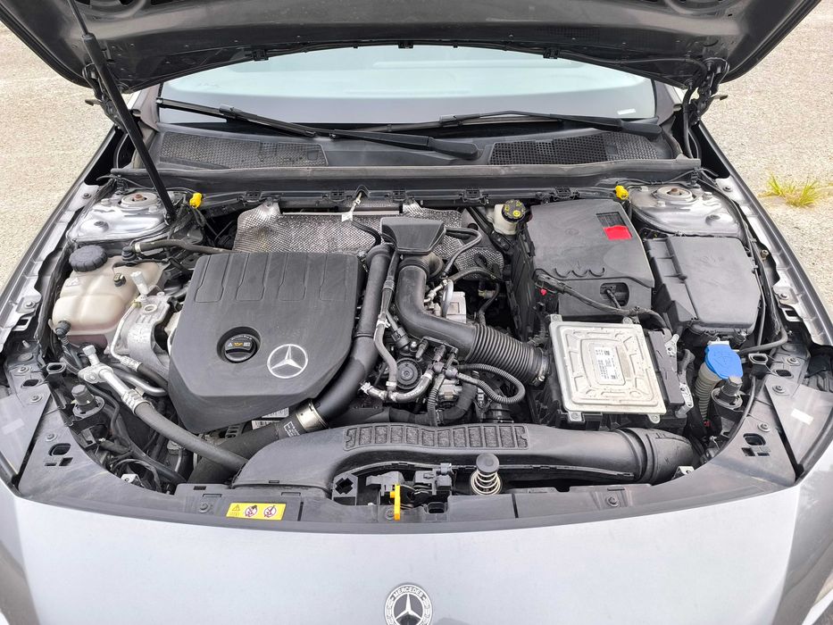MERCEDES-BENZ  A 160 AMG - como novo, em muito bom estado!