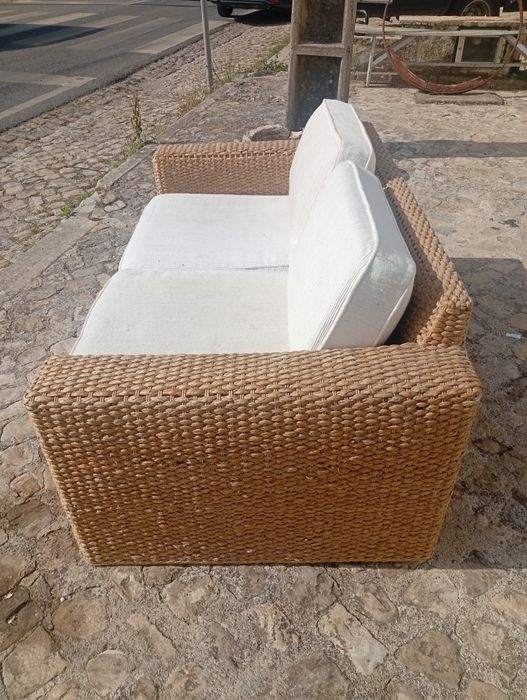 Sofá de exterior em fibra de bananeira