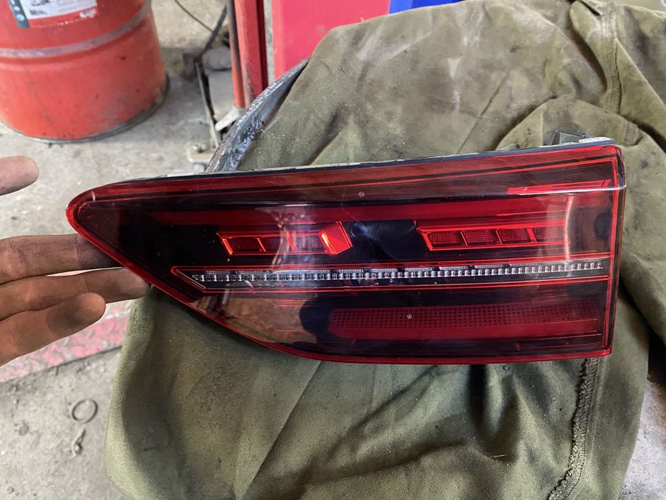 Продам задні фари на Golf 8 2020р+