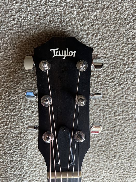 Guitarra taylor 214ce
