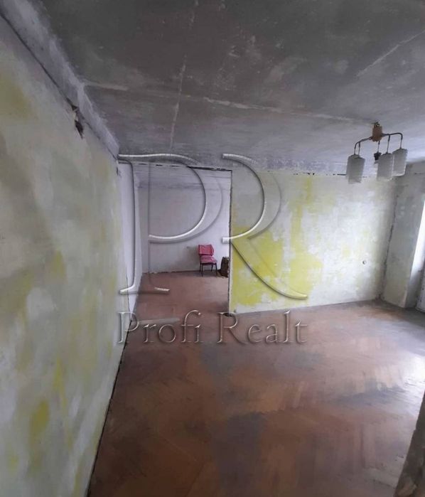 Продаж 2 к кв. вул. Харківське шосе 21/3, Дарницький район.