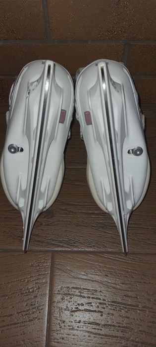 Łyżwy hokejowe regulowane  od 33 do 36