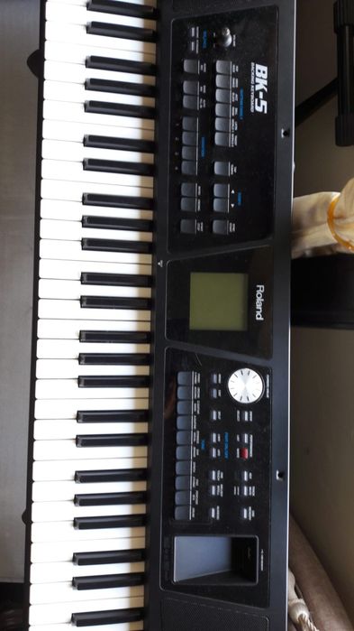 Teclado Roland Bk 5