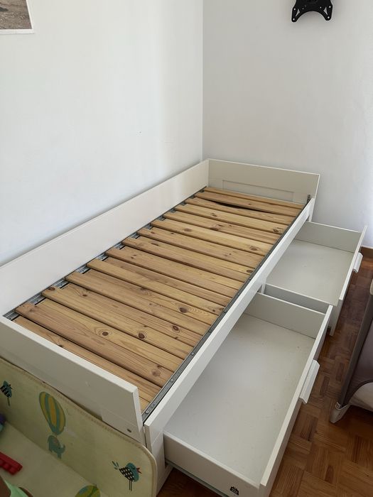 Cama de solteiro extensível para casal com gavetões – Branca