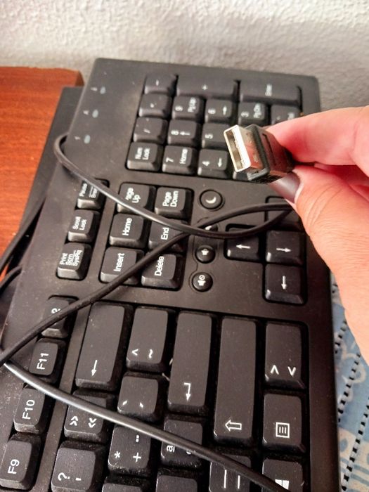 TOrre de pc com teclado