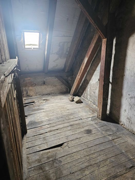 Opróżnianie Mieszkań Opróżnianie Piwnic Utylizacja Wywóz starych Mebli