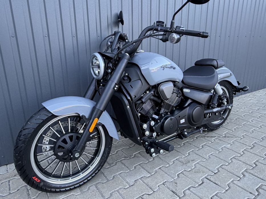 Мотоцикл Круїзер (чоппер) LIFAN V400