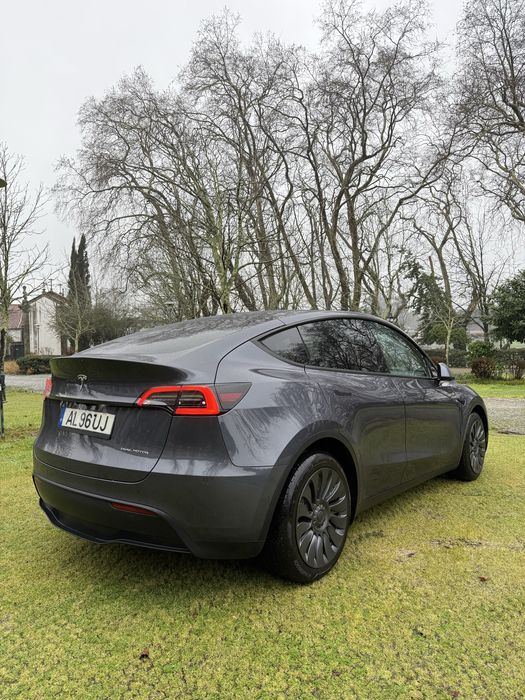 Tesla Model Y - IVA Dedutivel