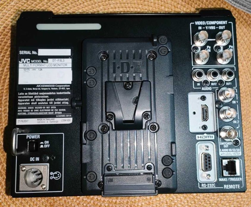 Monitor studyjny JVC DT-F9L5
