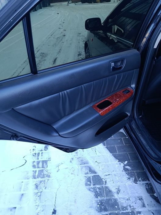 Срочно продам TOYOTA CAMRY 3.0 газ/бензин